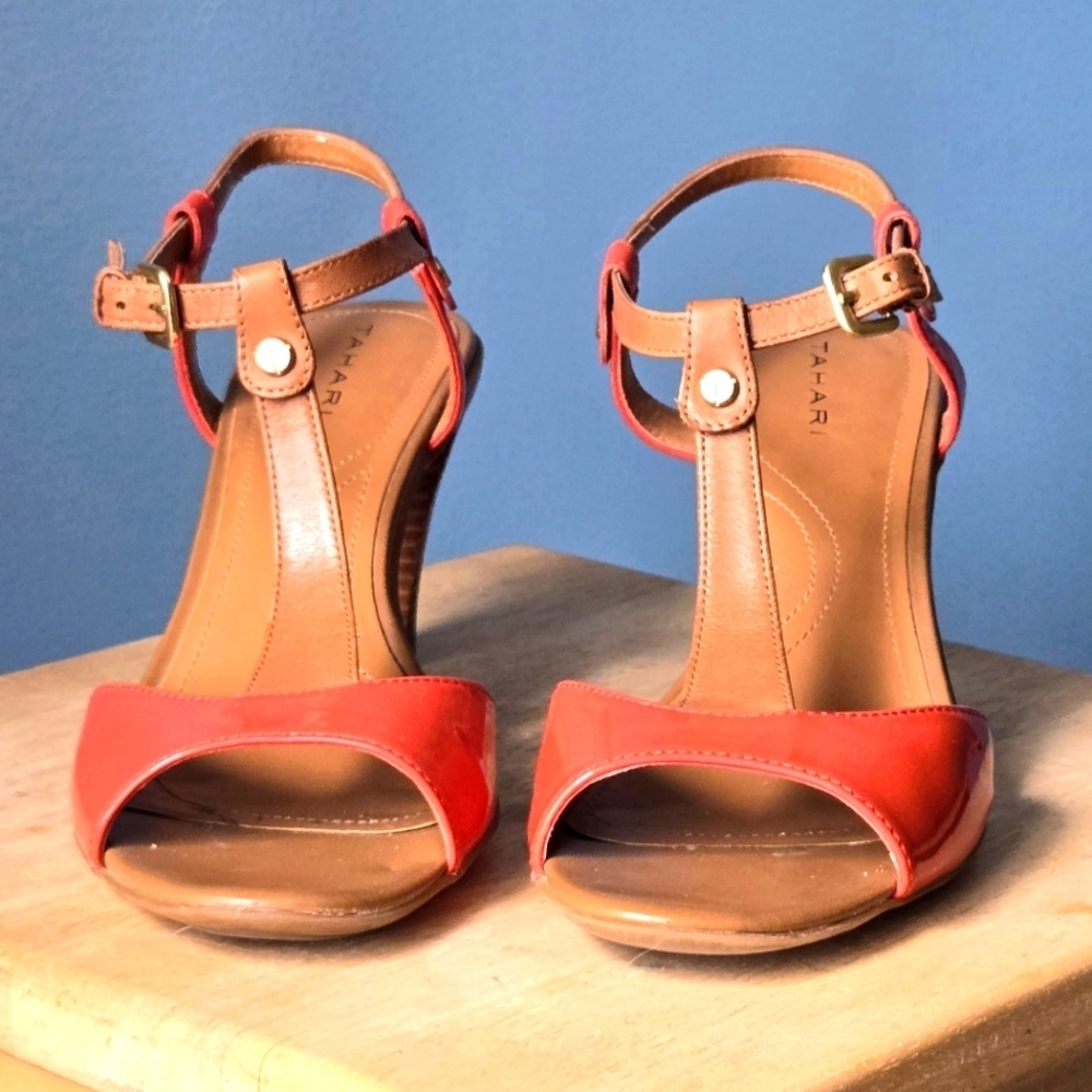 Tahari / Betsy T-Strap High Heel Sandals / Size 8.5